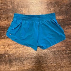 Lululemon women’s shorts with spandex lining